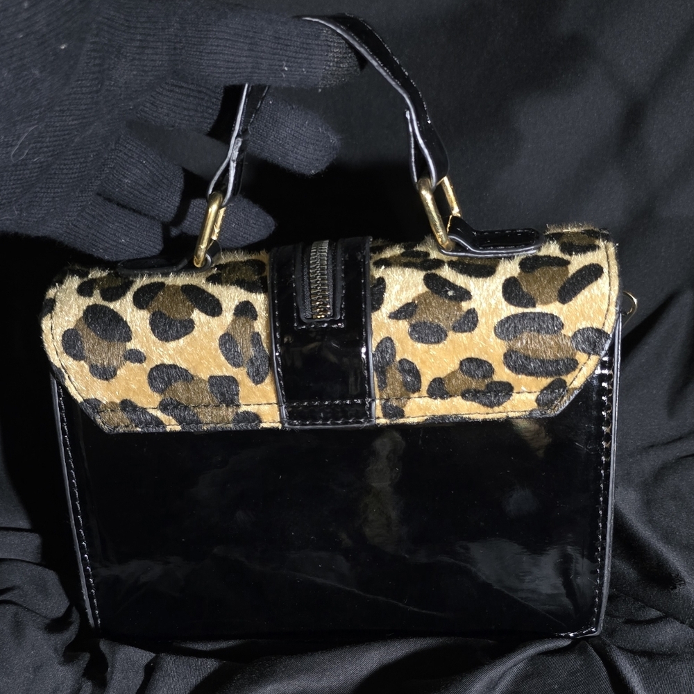 Leopard Print Handbag - Picture 11 of 16